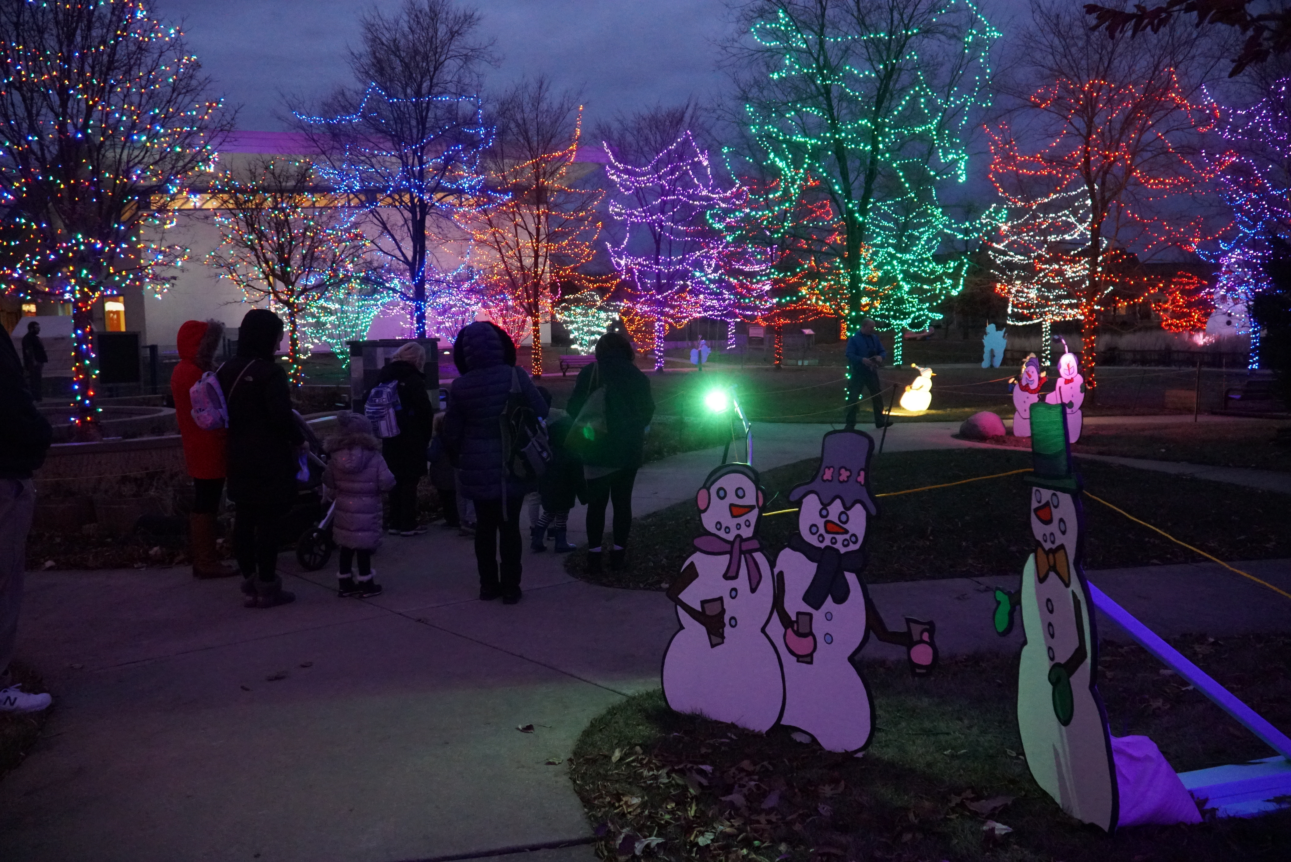 Flurry Days Snow People Parade and activities - Kohl Children's Museum