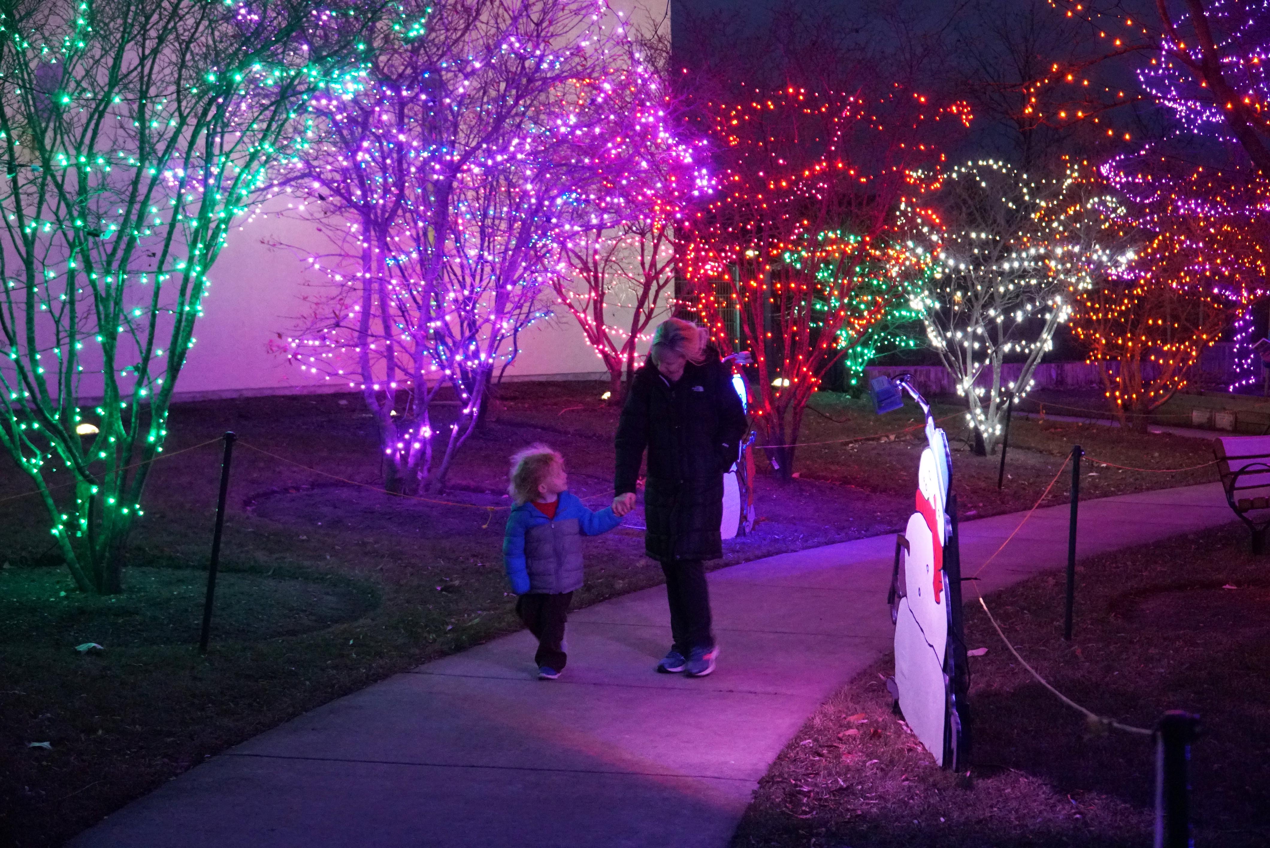 Flurry Days Snow People Parade and activities - Kohl Children's Museum