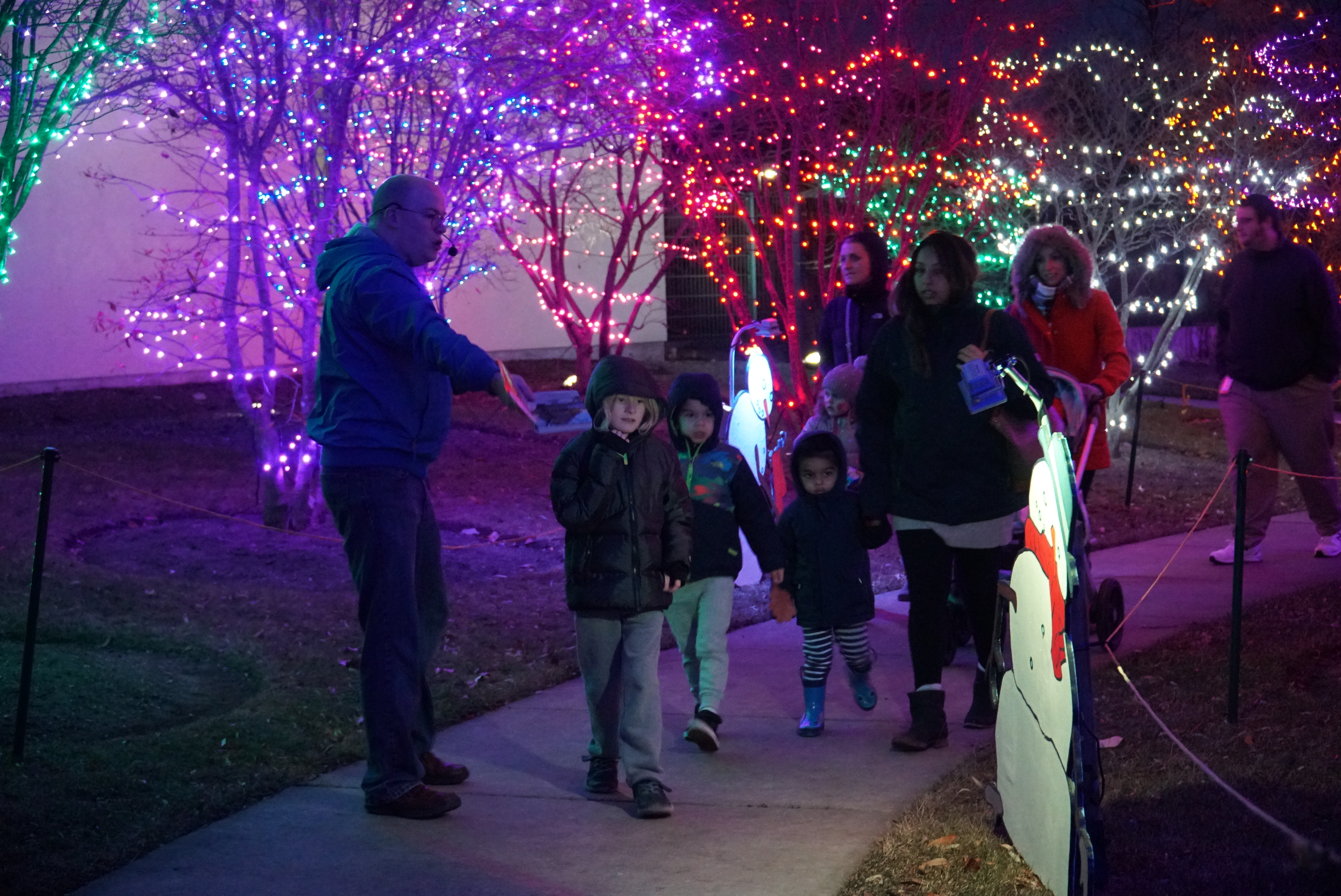 Flurry Days Snow People Parade and activities - Kohl Children's Museum