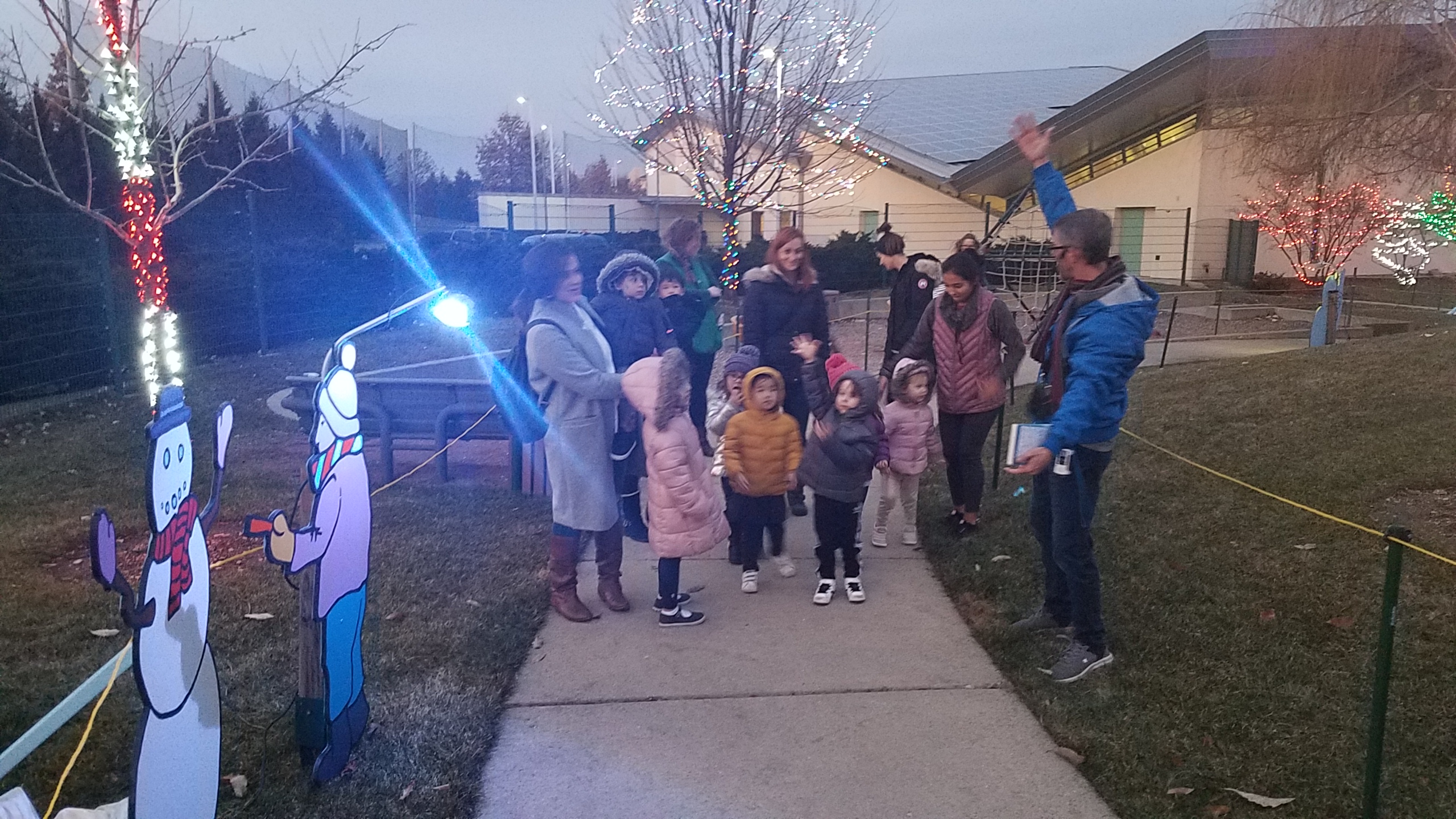 Flurry Days Snow People Parade and activities - Kohl Children's Museum