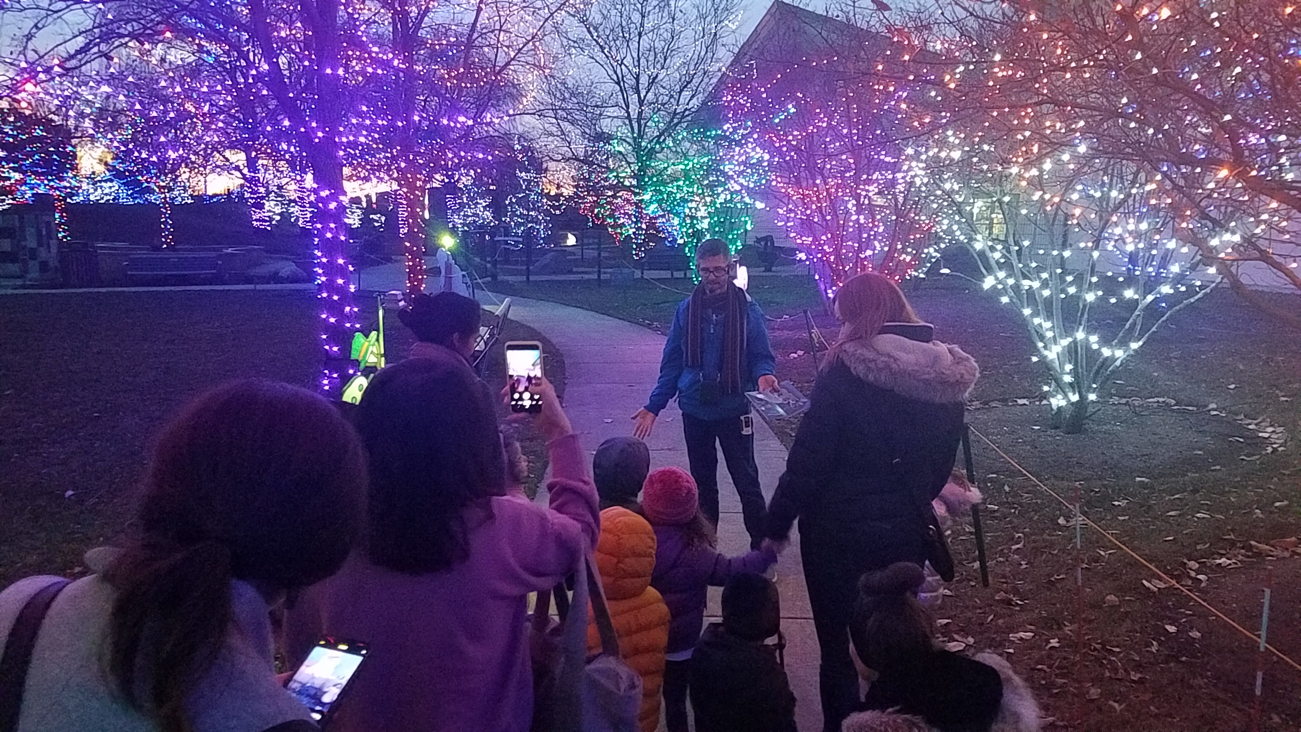 Flurry Days Snow People Parade and activities - Kohl Children's Museum