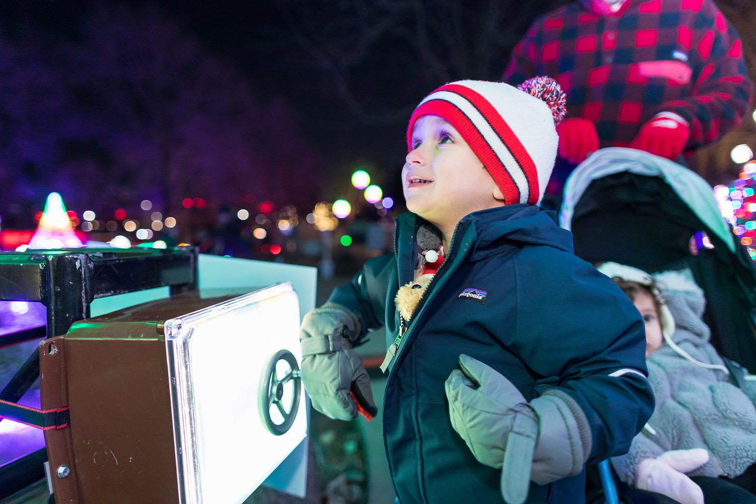 Flurry Days Snow People Parade and activities - Kohl Children's Museum